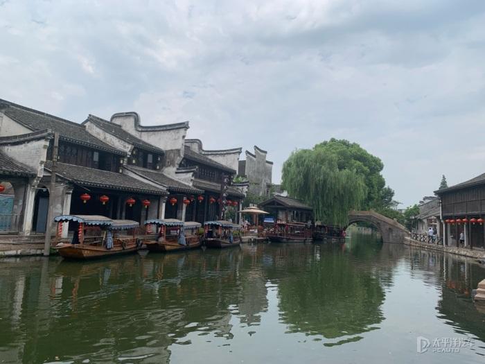 我同学非常的信任我。他把他的游戏号给了我。让我限定时间不能玩。可是我没听他的自己玩儿了。怎么办--专业问答类网站